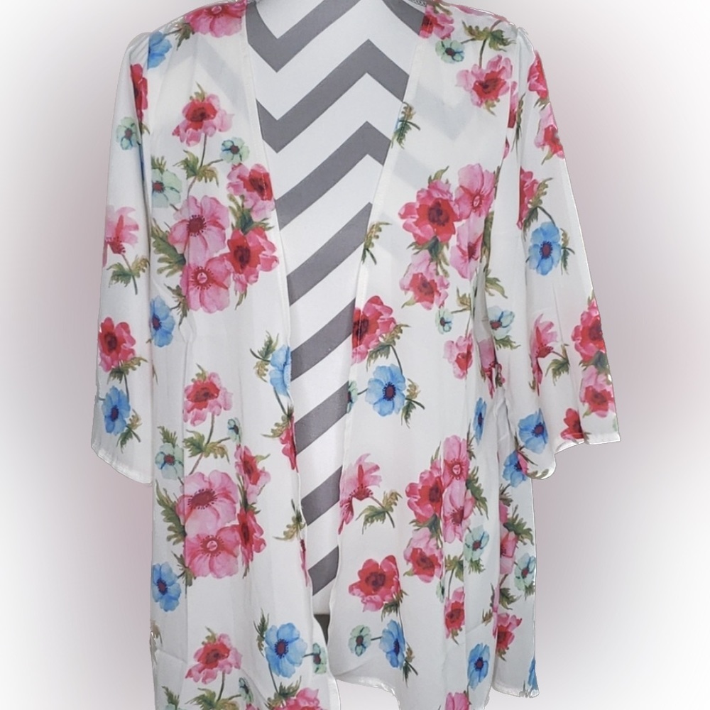 Pink Milly Floral Kimono Size Medium NWT